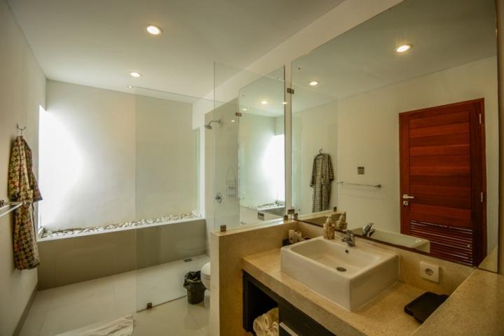 Moonlight Villa Bali นูซาดูอา ภายนอก รูปภาพ