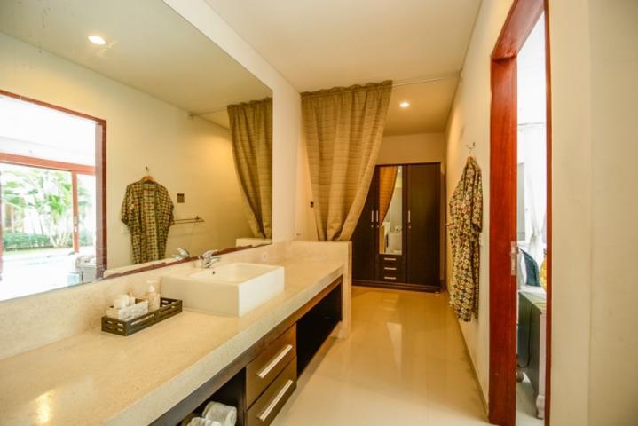 Moonlight Villa Bali นูซาดูอา ภายนอก รูปภาพ